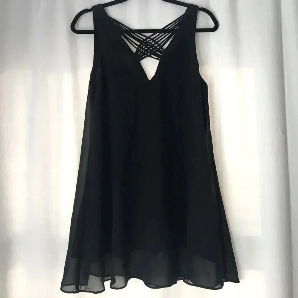 Chandi & Lia Urban Outfitters Acrylic Sleeveless Cross Strap Black Dress Size M